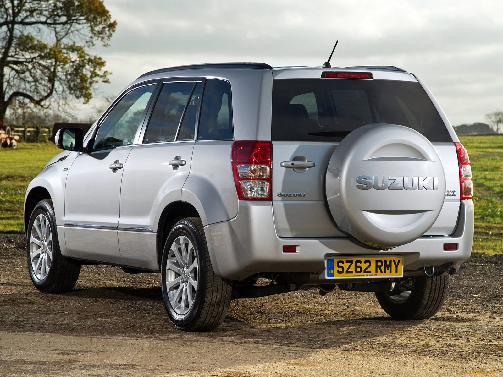 , subaru, suzuki, grand, vitara